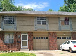 3706 NE 67th St, Kansas City, MO 64119