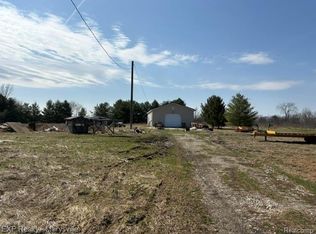 6919 Emmett Rd, Yale, MI 48097