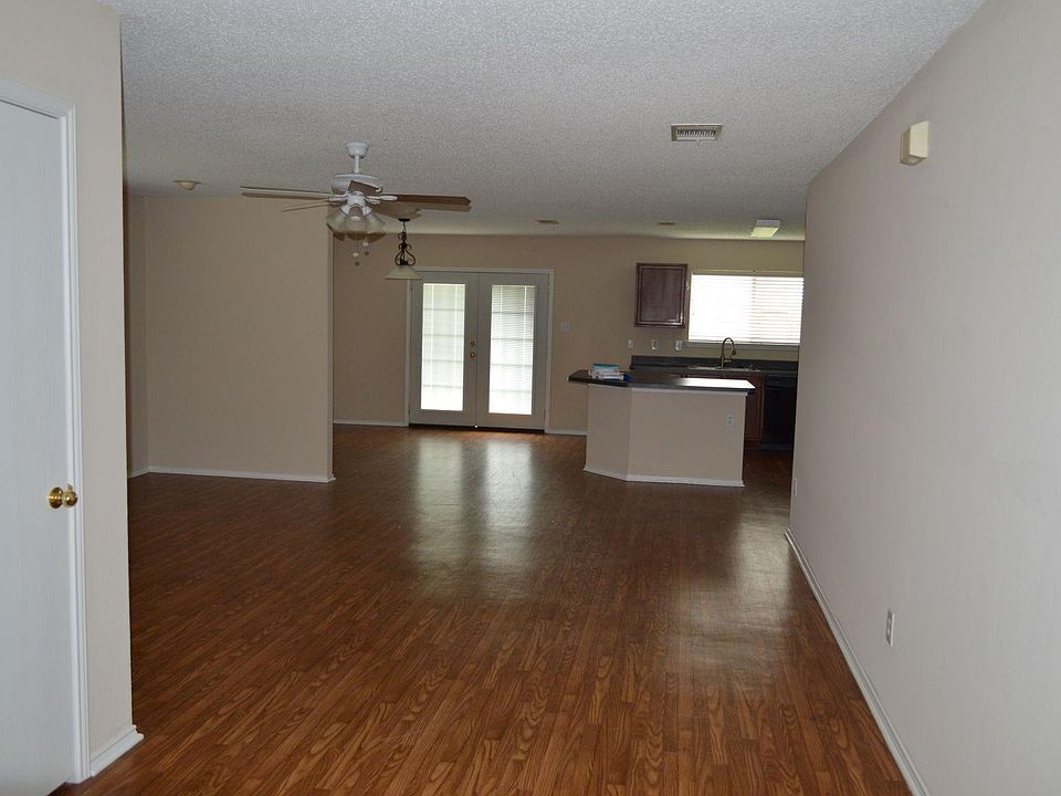2nd image of 107 Alvis Ln