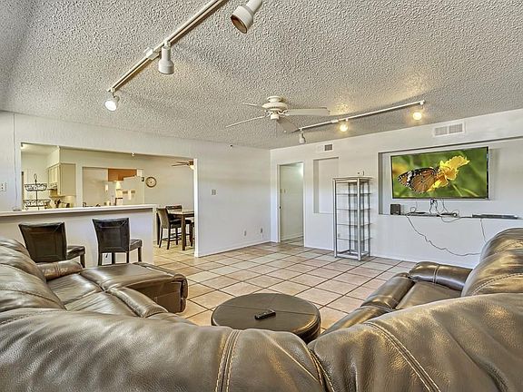4th image of 708 Del Mar Dr