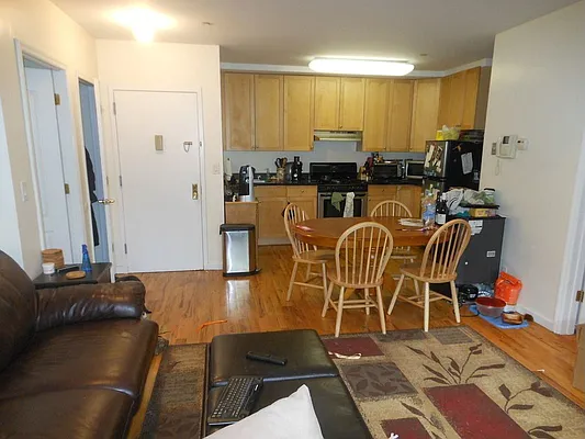 Rented by Farran & Associates | media 36