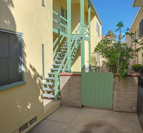 5th image of 672 Mira Monte Pl