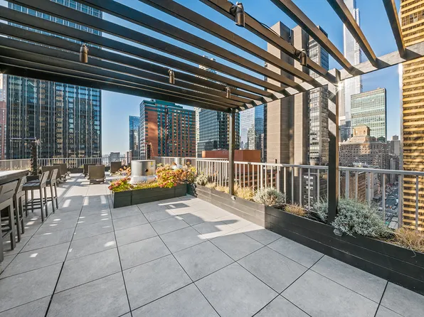 150 West 51st Street image 9 of 12