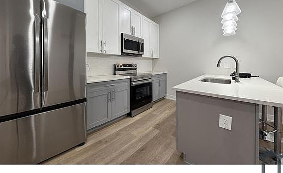 4th image of 701 N 40th St #10