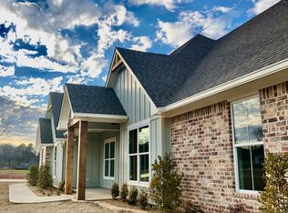 18347 Timber Oaks Dr, Lindale, TX 75771