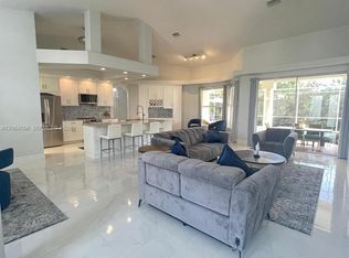 8268 S Southwind Dr, Fort Myers, FL 33905