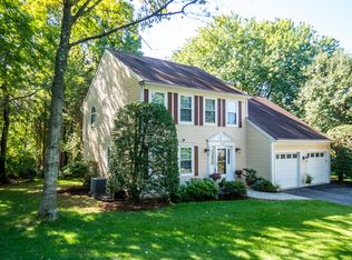 14387 Flourcastle Ct, Centreville, VA 20120