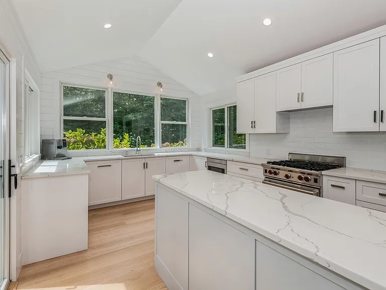 42 Briarcroft Dr — Photo 3