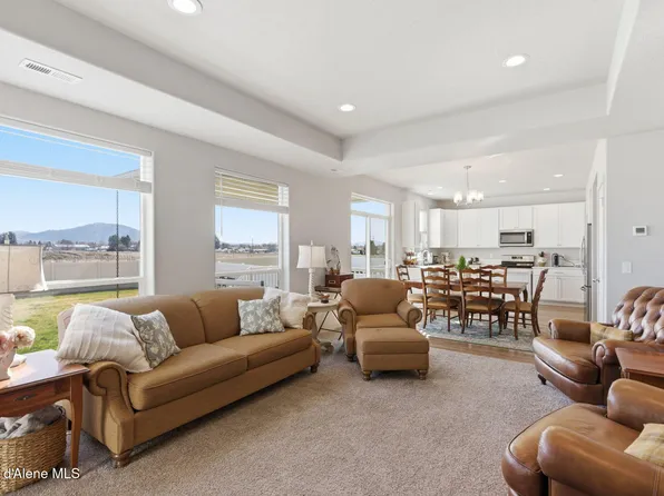 9798 N Heston Loop, Hayden Lake, ID 83835