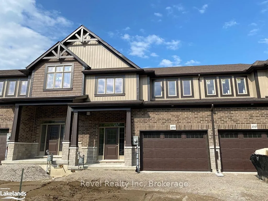 3 bed, $2,800 — Photo 1