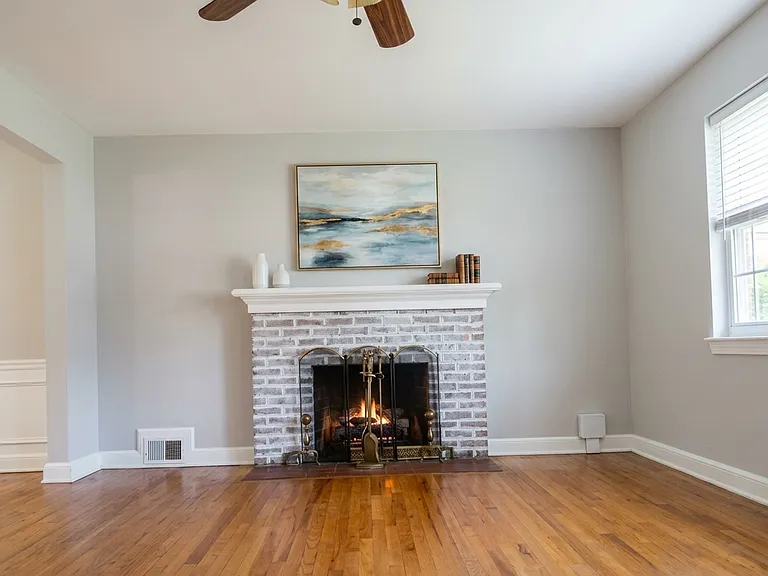 7002 Highland St — Photo 2