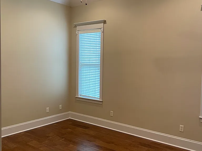 323 Summerland Key Ln — Photo 3