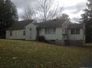 189 Cross Hill Rd, Monroe, CT 06468