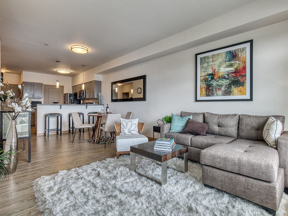 Building Photo 3