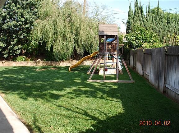3rd image of 4001 E Lynnwood Ave
