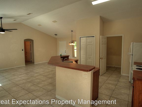 5th image of 13800 SE 33rd Ct