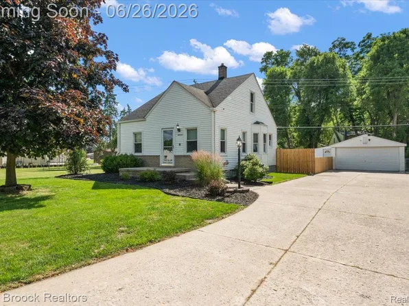 48023 Rex St, Shelby Township, MI 48317
