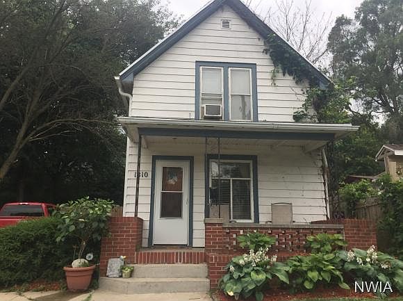 1st image of 1810 W 5th St