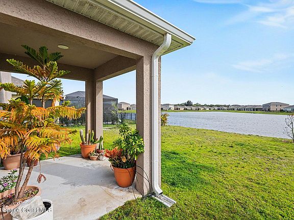 2nd image of 966 Trinity St