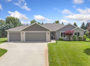 5405 N Sawgrass Ln, Leesburg, IN