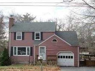 59 Round Hill Rd, Stratford, CT 06614