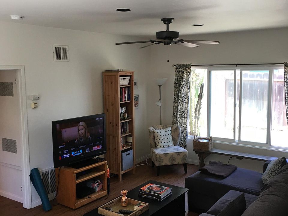 1087 Neptune Ave Encinitas CA Zillow