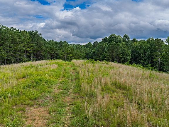 3rd image of 2027 Pleasant Valley Rd