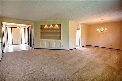 5th image of 1315 Brainard Woods Dr