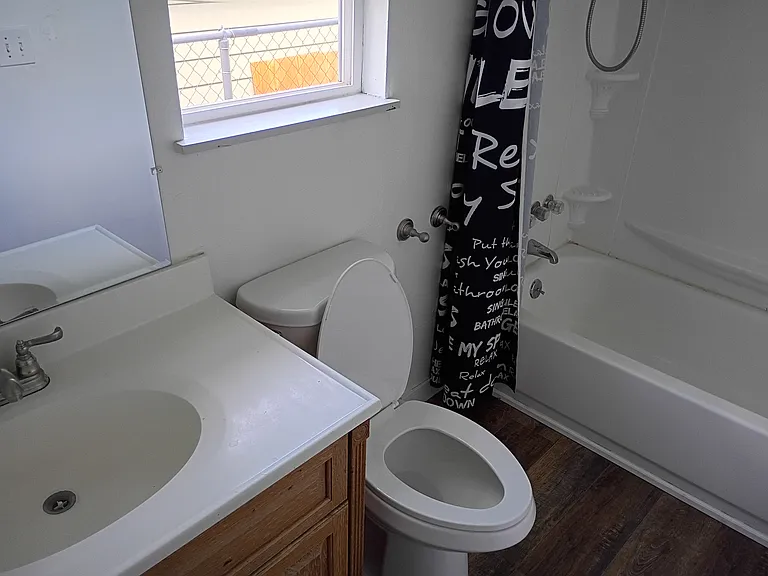 528 Delta St — Photo 5