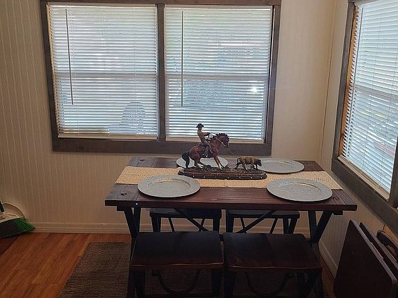 5th image of 107 Red Oak Cir