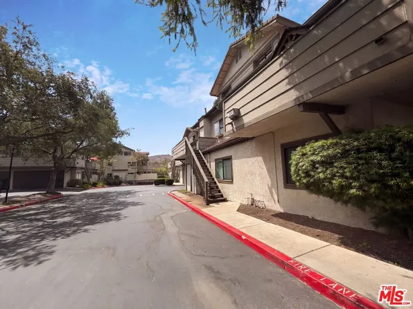 68 Maegan Pl APT 4, Thousand Oaks, CA 91362