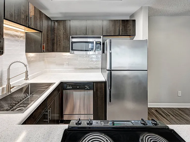 Summit Riverside — Photo 17