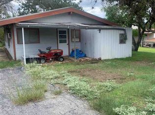 111 W Lakeshore Dr, Sunrise Beach, TX 78643