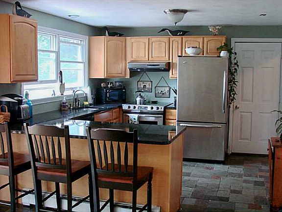 2nd image of 115 Winchester Dr