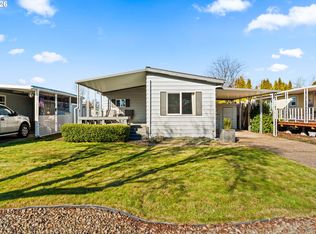 1400 Candlelight Dr Space 226, Eugene, OR 97401