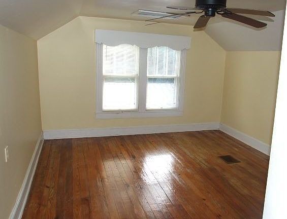 4th image of 400 E Meeting St