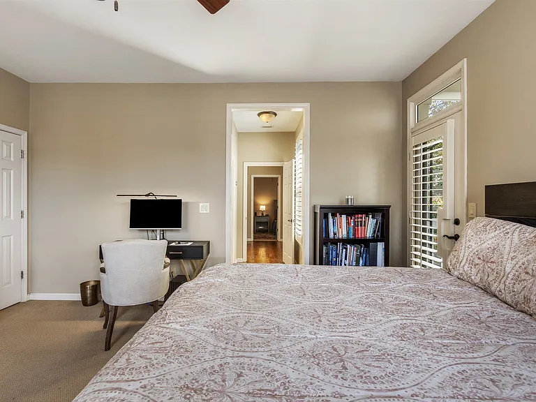 948 River Breeze Dr — Photo 21