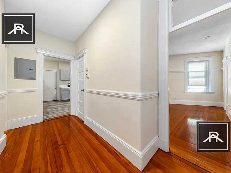 48 Brackett St #2 — Photo 8
