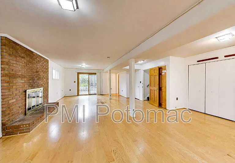3510 Marlbrough Way — Photo 27