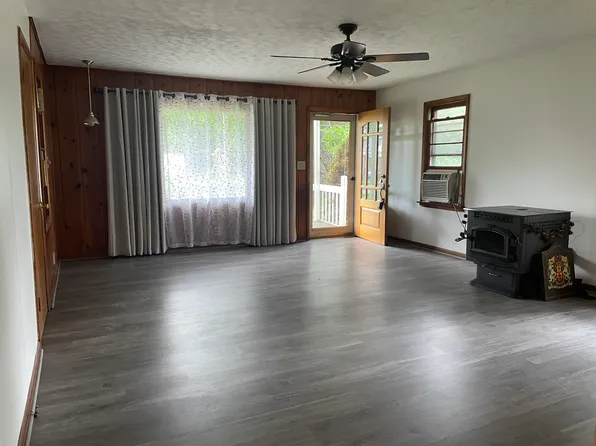 2004 Waneta Ave, Middletown, OH 45044