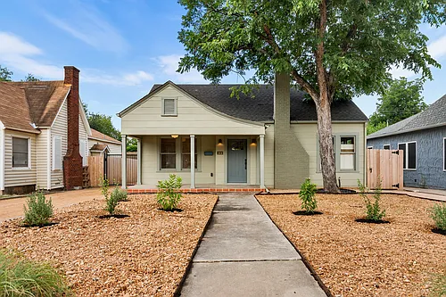 1914 W Magnolia Ave Photo 1