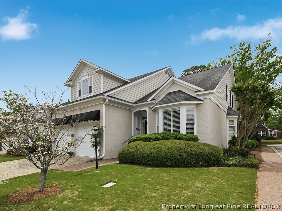 1st image of 200 Litchfield Pl