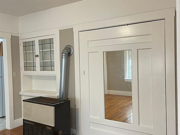 4th image of 514 27th St APT 1