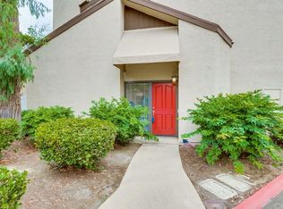 914 Powell Ct, Costa Mesa, CA 92626