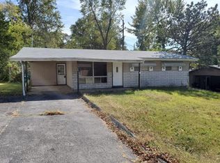 2028 Sun Valley Dr, Saint Louis, MO 63136