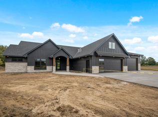 1574 Kettle River Blvd NE, Columbus, MN 55025