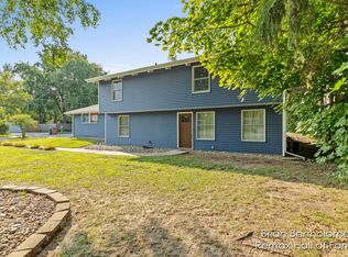 5070 Ten Mile Rd NE, Rockford, MI 49341