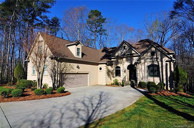 1st image of 3204 Ashwood Park Dr
