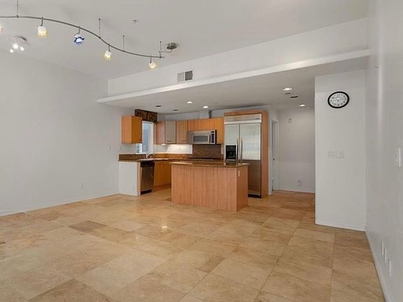 4th image of 4069 1st Ave #4069