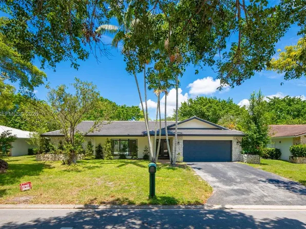 9939 NW 19th St, Pompano Beach, FL 33071